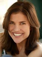 { name }},                                          actrice                                                                                  
 dans Les Feux de l'Amour