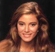{ name }},                                          actrice                                                                                  
 dans Amour, Gloire et Beauté