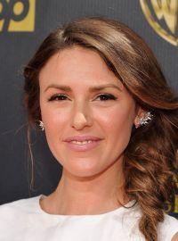 Elizabeth Hendrickson (Chloe Mitchell) de retour dans les Feux de l'Amour aux USA !