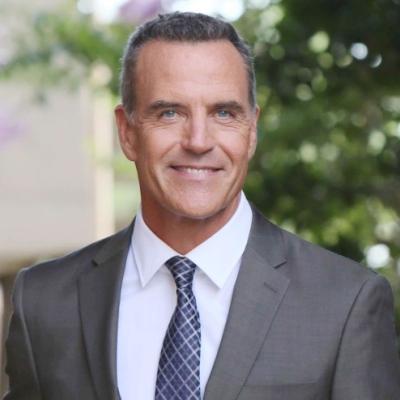 Richard Burgi (ex Karl Mayer dans Desperate Housewives) arrive dans les Feux de l'Amour