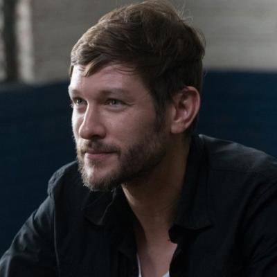 Michael Graziadei (Daniel Romalotti) en visite dans les "Feux de l'Amour"