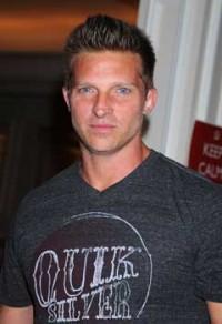 Steve Burton confirme son arrivée dans les Feux